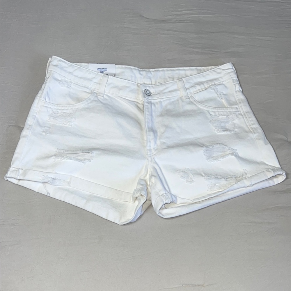 H&M White Jean Shorts Classic Style Size 10‎
